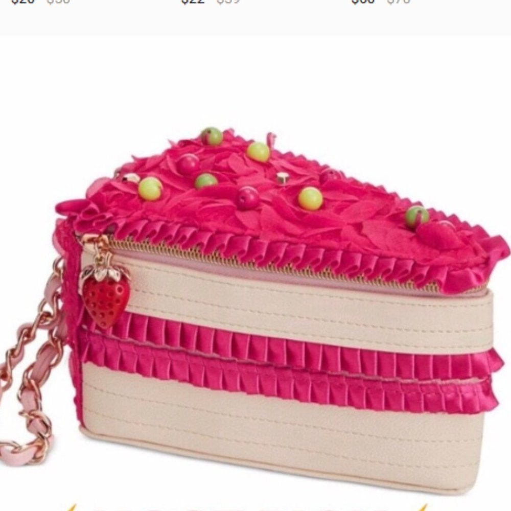 Betsey Johnson LETS EAT CAKE WRISTLET-COLLECTIBLE - Picture 9 of 9